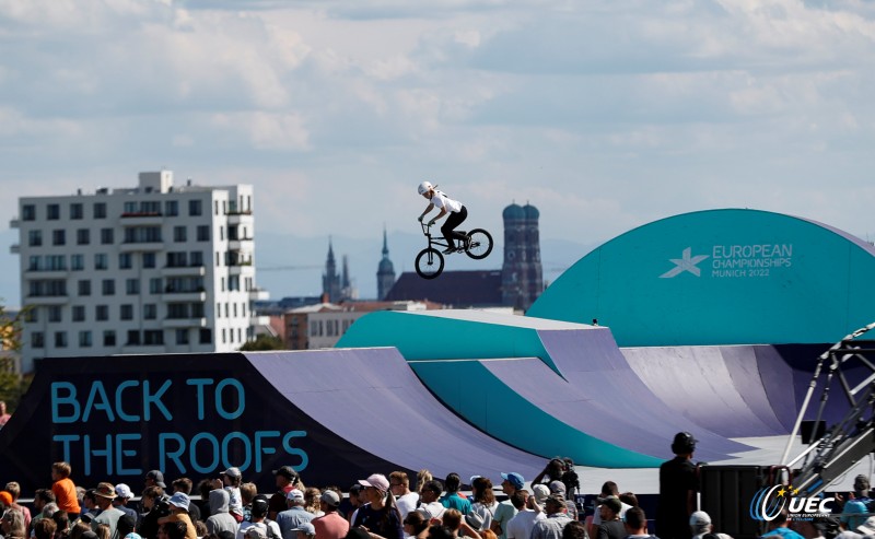 JEANJEAN ET MICULYČOVÁ CHAMPIONS D’EUROPE DE BMX FREESTYLE